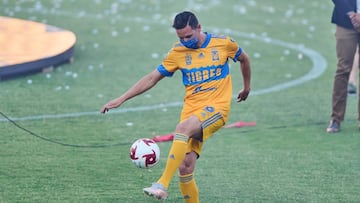 Florian Thauvin durante su presntaci&oacute;n con Tigres