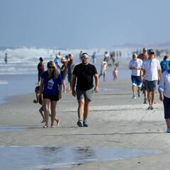 Los estadounidenses inundan las playas del país