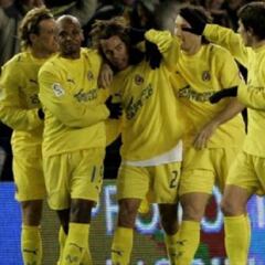 Colo Colo: Diego Forlán sale al rescate de Matías Fernández