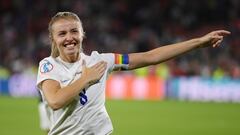 SHEFFIELD, ENGLAND - JULY 26: Leah Williamson of England celebrates following the UEFA Women's Euro 2022 Semi Final match between England and Sweden at Bramall Lane on July 26, 2022 in Sheffield, England. (Photo by Mike Hewitt/Getty Images)