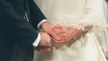 Mandan facturas de 200 euros a los invitados que confirmaron a su boda y no asistieron
