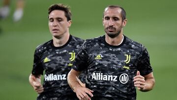 Chiesa, de estrella a cuestionado: Allegri, enfurecido