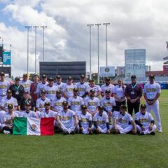 México blanqueó a Colombia y espera rival en semifinales