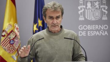 El director del Centro de Coordinación de Alertas y Emergencias Sanitarias (CCAES), Fernando Simón, comparece en rueda de prensa en Moncloa para informar de la evolución de la pandemia, en Madrid (España), a 26 de octubre de 2020.
26 OCTUBRE 2020
J.Hellín POOL/Europa press
26/10/2020