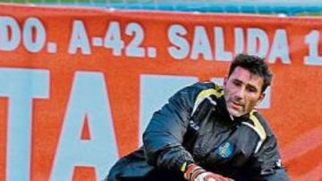 <b>NEGOCIAN POR PATO. </b>Abbondanzieri se entrenó ayer con normalidad y espera un acuerdo.