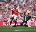 Alexis no brilla, pero Arsenal escala en la Premier League