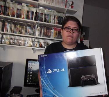 Brasileño paga 1,800 dólares por un PS4