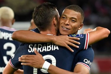 Real Madrid transfer blow as Mbappe tells PSG: "I'm staying"