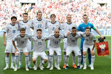 El once inicial de Rusia. 