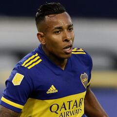 Benfica sigue teniendo en la mira a Sebastián Villa