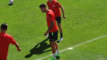 El central Unai Núñez, durante un entrenamiento del Athletic de Bilbao.