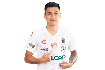 Defensor central (juega habitualmente como volante, pero en esta "emergencia" ocupará el puesto que tuvo con José Luis Sierra).