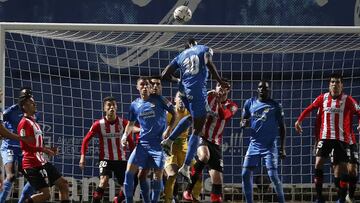 La presión del Almería contra un desatado Fuenlabrada