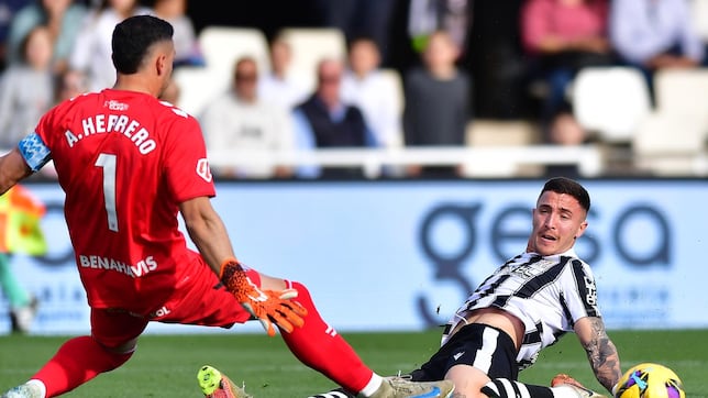 Baturina tumba al Cartagena