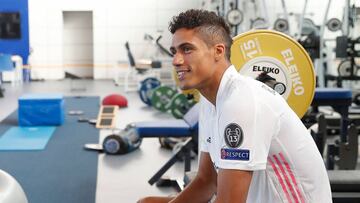 Varane sigue enrocado