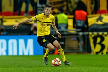 El extremo estadounidense es el último gran fichaje del Chelsea. Fichado por 64 millones de euros en enero el acuerdo del traspaso con el Borussia Dortmund incluía la cesión del extremo en el conjunto renano.