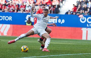 Gol 0-1 de Kylian Mbapp¨¦. Llegada de Valverde hasta l¨ªnea de fondo, poniendo un perfecto centro raso para conectar con Mbapp¨¦, que, de primeras, la mand¨® a guardar superando a Sergio Herrera.
