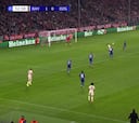 Musiala y su asistencia imposible a Rapahel Guerreiro en el Bayern 9 - Dinamo Zagreb 2