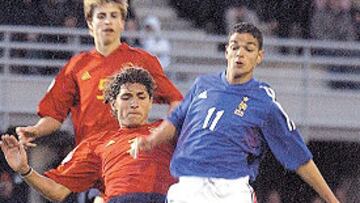 EL PRÓXIMO ZIDANE. A España le costó parar a Ben Arfa.