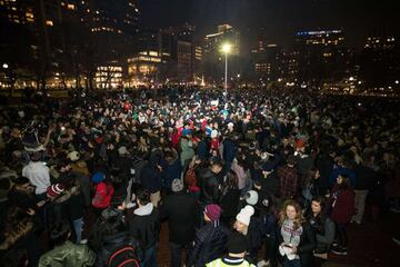 Los bostonianos seguidores de los Patriots acuden al Boston Common, lugar de celebración de los éxitos deportivos de la ciudad.