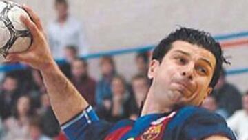 VARAPALO. Skrbic anotó cinco goles, pero no evitó el traspié del Barça.