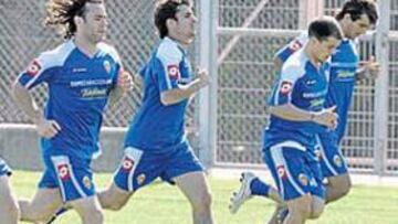 <b>ESTRENO EN CASA. </b>El nuevo Zaragoza se estrena esta noche ante la afición de La Romareda frente al Livorno.