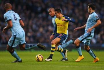 Alexis Sánchez tuvo una activa participación en el triunfo de Arsenal sobre Manchester City de Manuel Pellegrini.