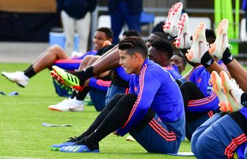 James Rodríguez estuvo presente en la práctica en Kazán. El '10' de la Selección sufre de una fatiga muscular  