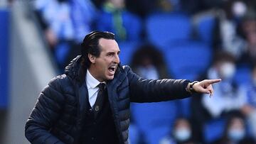 SAN SEBASTIAN, SPAIN - DECEMBER 18: Unai Emery, Head Coach of Villarreal CF reacts during the LaLiga Santander match between Real Sociedad and Villarreal CF at Reale Arena on December 18, 2021 in San Sebastian, Spain. (Photo by Juan Manuel Serrano Arce/Ge