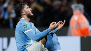 Soccer Football - Carabao Cup - Quarter Final - Manchester City v Brentford - Etihad Stadium, Manchester, Britain - December 17, 2025 Manchester City's Rayan Cherki celebrates scoring their first goal Action Images via Reuters/Jason Cairnduff EDITORIAL USE ONLY. NO USE WITH UNAUTHORIZED AUDIO, VIDEO, DATA, FIXTURE LISTS, CLUB/LEAGUE LOGOS OR 'LIVE' SERVICES. ONLINE IN-MATCH USE LIMITED TO 120 IMAGES, NO VIDEO EMULATION. NO USE IN BETTING, GAMES OR SINGLE CLUB/LEAGUE/PLAYER PUBLICATIONS. PLEASE CONTACT YOUR ACCOUNT REPRESENTATIVE FOR FURTHER DETAILS..