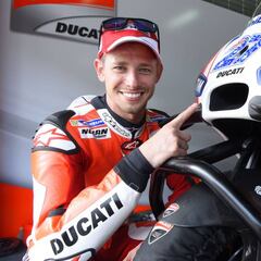 Stoner: "La electrónica resta calidad a los pilotos"