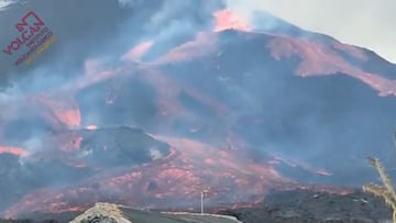 Cumbre Vieja eruption sends lava streaming from collapsed cone