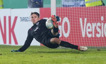 Lotte prevailed in the penalty shoot out to claim their second Bundesliga scalp of this season German Cup.