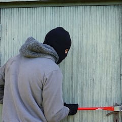 Dos hombres se hacen pasar por empleados de una eléctrica y roban 211.000 euros en joyas