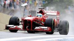 EN MOJADO. La primera jornada en Interlagos se vio condicionada por la lluvia, como se aprecia en esta imagen de Alonso. 