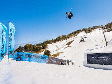 La prueba de snowboard abrió la competición el fin de semana del 28 al 30 de marzo con los mejores riders internacionales.