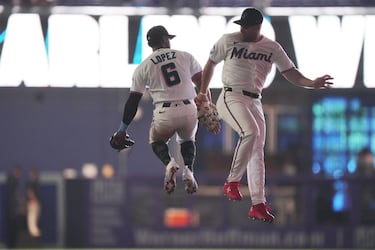 Sandy Alcántara lanza juego completo con Miami Marlins; lo hizo en menos de 100 lanzamientos
