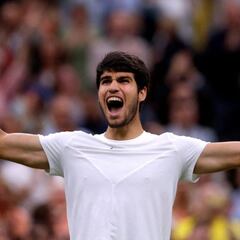 Alcaraz arrasa a Medvedev y se cita con Djokovic en la final de Wimbledon