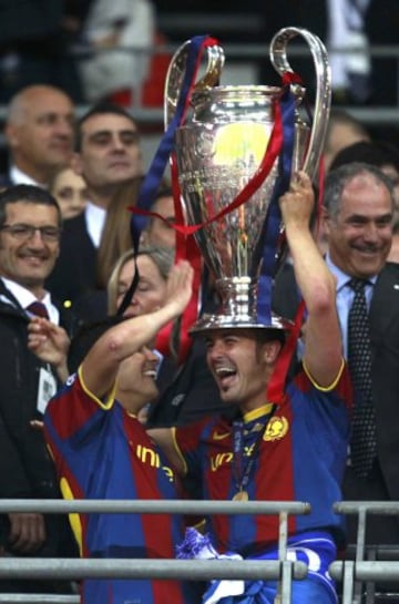 David Villa y Pedro con la Champions de 2011.                       