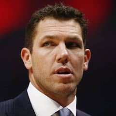 Luke Walton, acusado de abuso sexual por una periodista