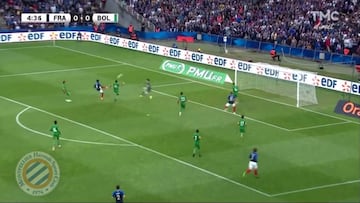 El golazo de globito que recibió Lampe ante Francia