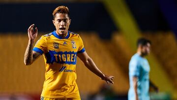 El zaguero salió muy molesto por la jugada de la expulsión de Javier Aquino, la cual comparó con una jugada similar ante Puebla.
