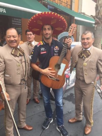 El australiano de la escudería Red Bull hasta mariachi se hizo en su visita previa al Gran Premio de México. 