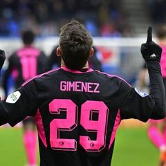 Santiago Giménez: “Cuando llegué a Feyenoord no era lo suficientemente bueno”