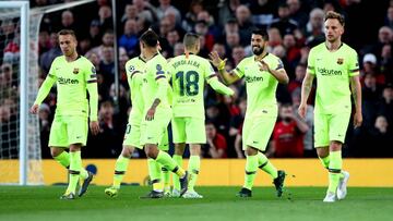 El Barcelona celebra su gol en Old Trafford.