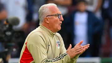 James se queda sin técnico: Dorival Junior va a la Selección