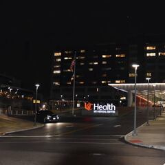 Bills señalan que Damar Hamlin muestra mejoría; permanece en estado crítico