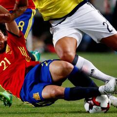 Silva no entró tras el descanso por un fuerte golpe en el muslo