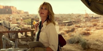 Laura Dern como Ellie Sattler en Jurassic World: Dominion.