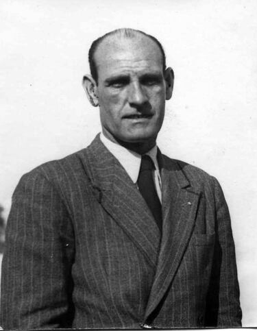 1943-44: ni ascenso ni promoción